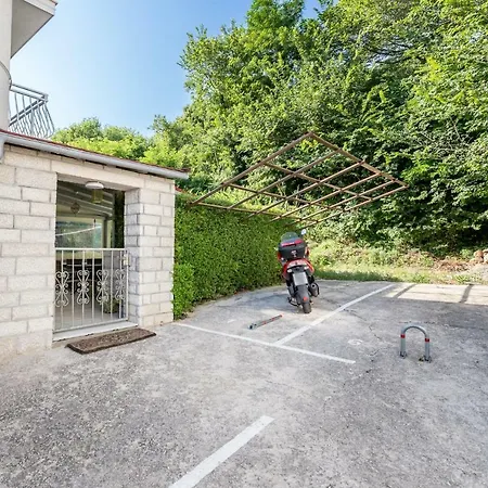 Pavic Garden Apartment
