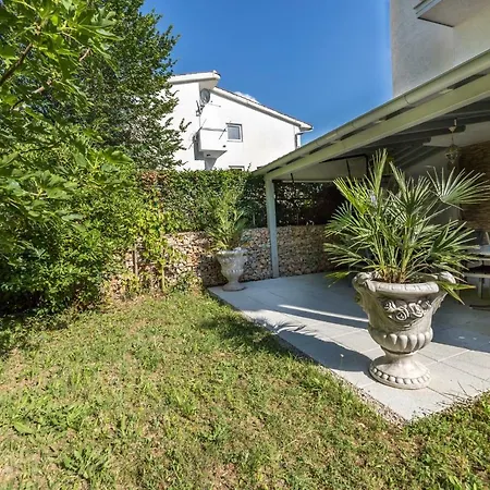 Pavic Garden Baska (Krk)