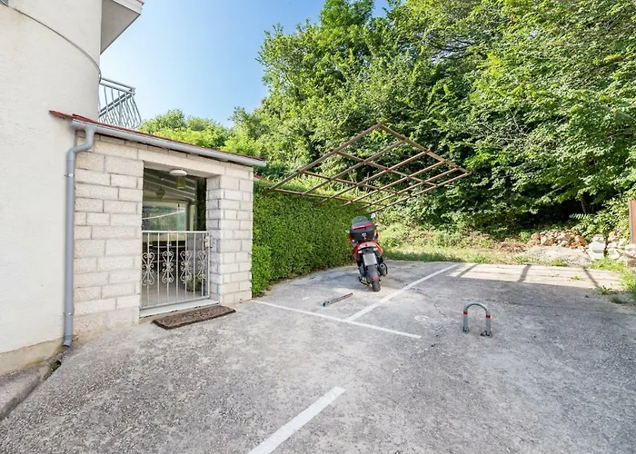 Pavic Garden Apartment